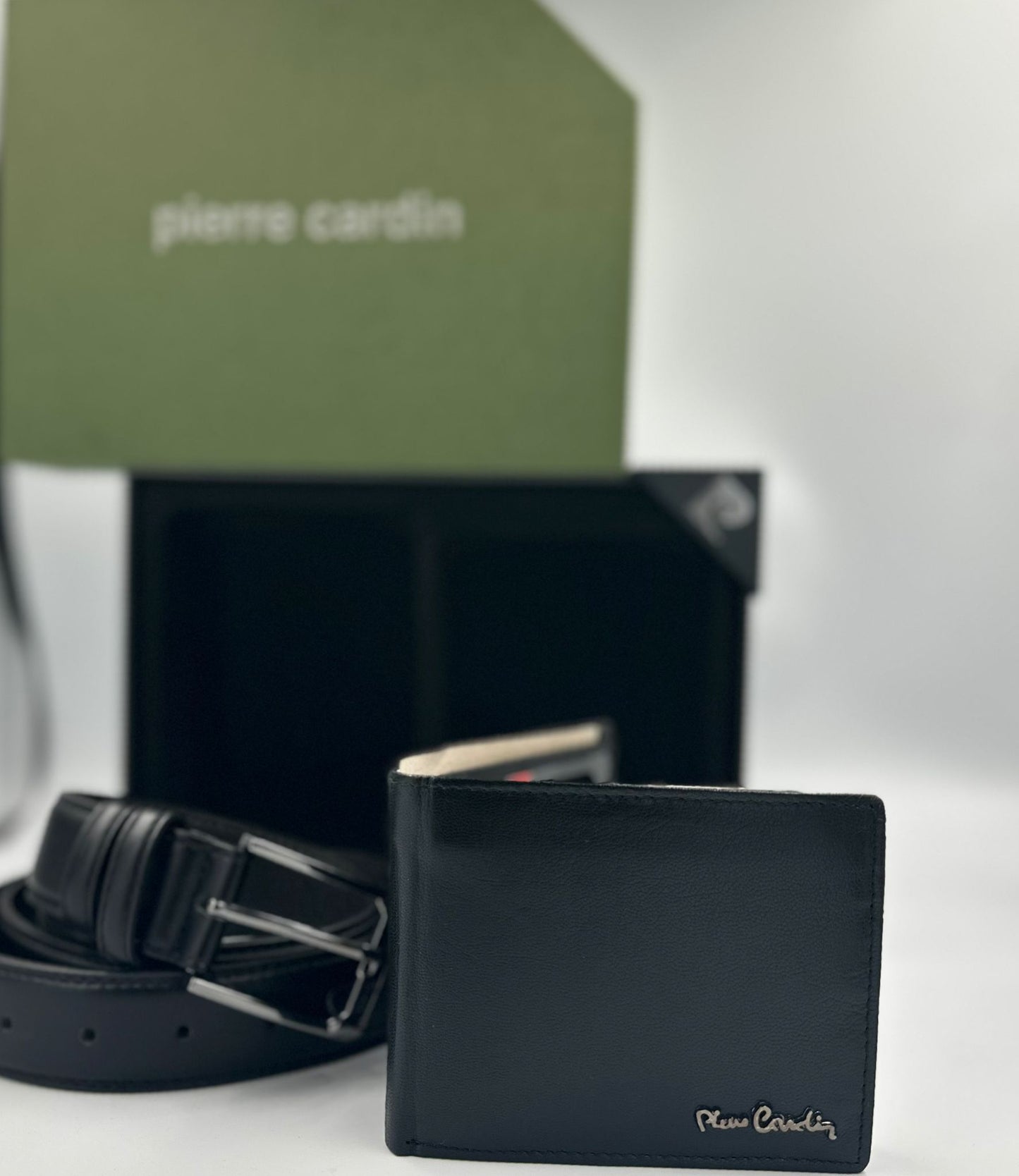 Box portafoglio e cintura in vera pelle Pierre Cardin